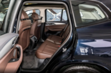 寶馬再次加入“價格戰”,降幅達16萬還是后驅,寶馬iX3能抄底嗎