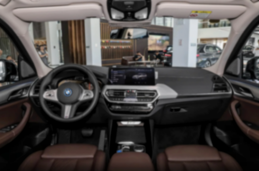 寶馬再次加入“價格戰”,降幅達16萬還是后驅,寶馬iX3能抄底嗎