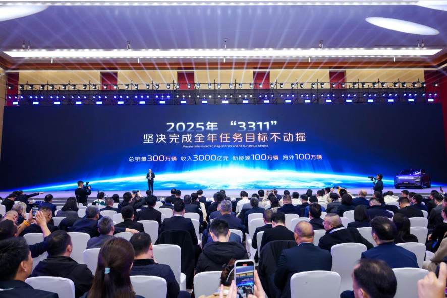 創七年新高!長安汽車2024年全年銷量超268萬輛啦