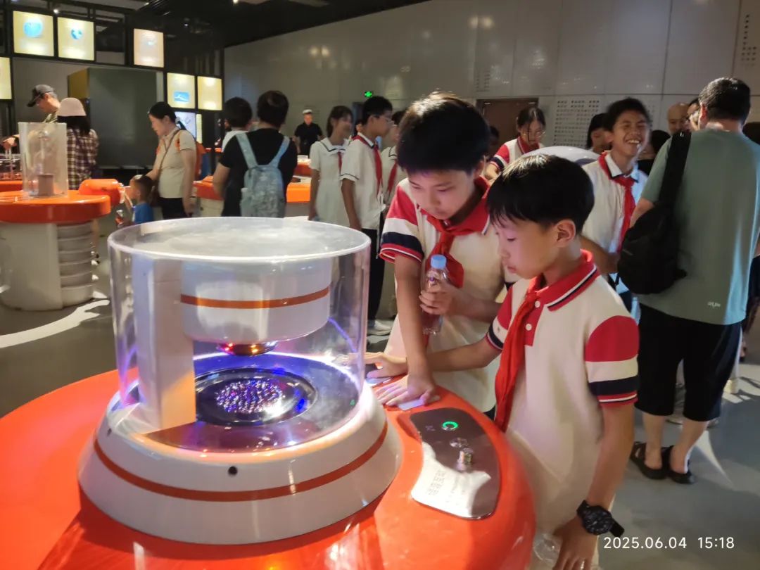 北碚區澄江小學開展“安全教育與科技探索”活動