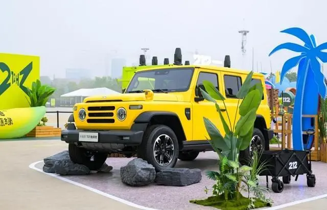 212越野車品牌煥新一年 T01檢閱官升級“鎖”向披靡