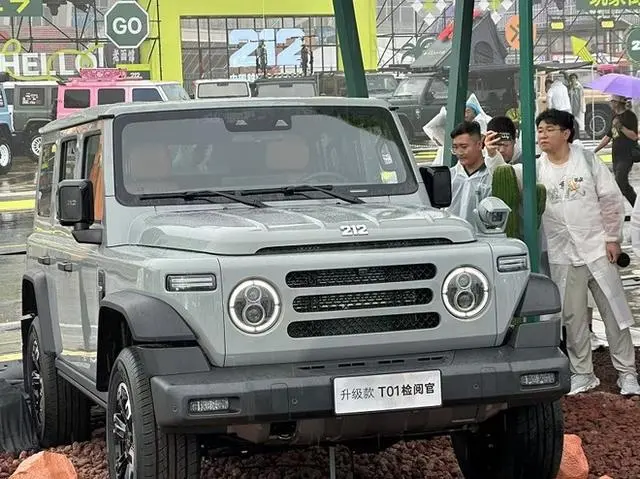 212越野車品牌煥新一年 T01檢閱官升級“鎖”向披靡
