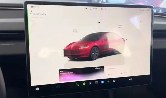 馬斯克又整活!特斯拉Grok AI上車:會聊天、能懟人,就是調不了空調…