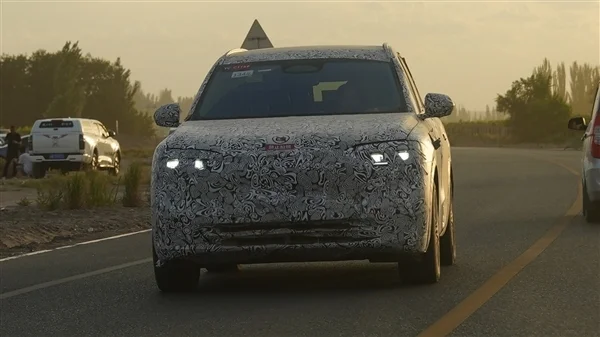 真穩了!全新問界M7實車曝光:全面革新、終于有純電了 真穩了!全新問界M7實車曝光:全面革新、終于有純電了