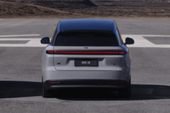 純電六座SUV大亂斗,理想、樂道、華為都出牌了