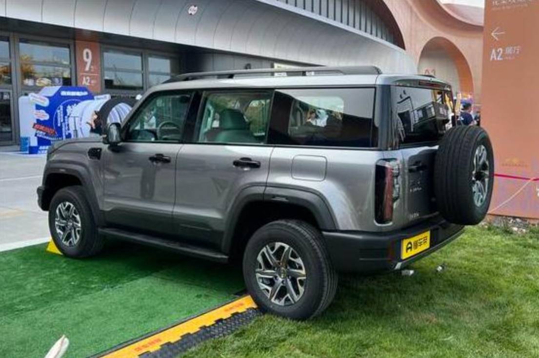 最近買車的有福了 本周四款SUV新車來(lái)襲 2026款北京越野BJ40領(lǐng)銜