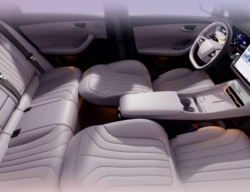 榮威M7 DMH內飾官圖發布 將于2025年下半年上市