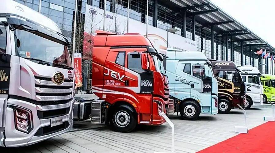 一汽解放營銷換帥“全年30萬輛底線”目標,要求國內傳統銷量持續領航,促進出口加速提升,要實現中重卡新能源終端第一