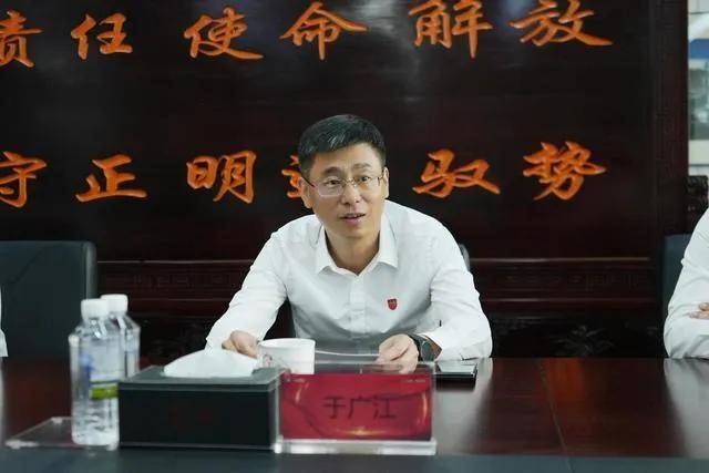 一汽解放營銷換帥“全年30萬輛底線”目標,要求國內傳統銷量持續領航,促進出口加速提升,要實現中重卡新能源終端第一