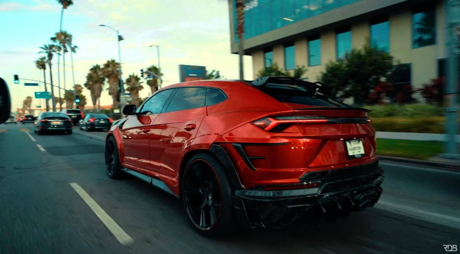 MANSORY寬體套件上身 這款紅色蘭博基尼Urus你是否喜歡?