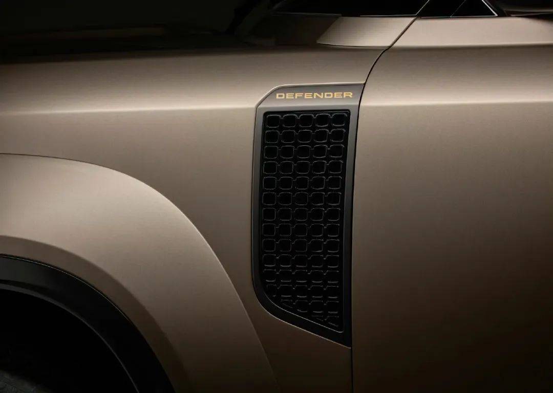 衛(wèi)士OCTA中國(guó)首秀:新產(chǎn)品陣容成型,路虎強(qiáng)化150萬(wàn)元以上市場(chǎng)布局