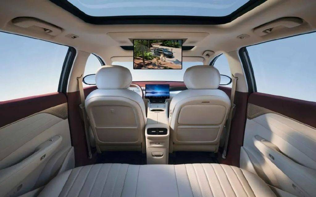 看了東風風神L8,才知道奕派科技在下一盤“大棋”!