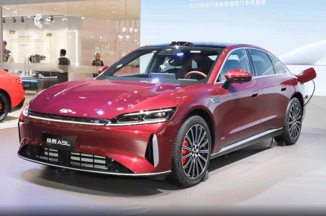 風云A9L,全鋁雙叉臂+五連桿電磁懸掛,CDM 6.0插混系統(tǒng)