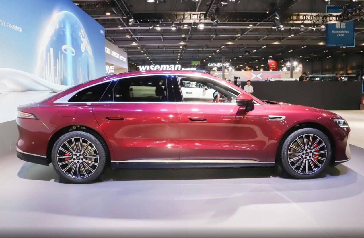 風云A9L,全鋁雙叉臂+五連桿電磁懸掛,CDM 6.0插混系統(tǒng)