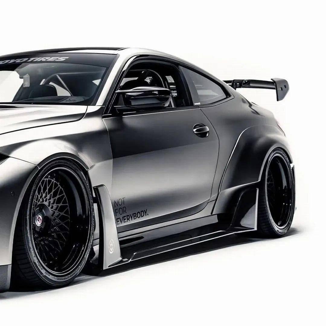 ADRO的設計團隊由前奔馳設計師Davis Lee領銜,旨在修正原廠M4爭議性的“大嘴中網”設計