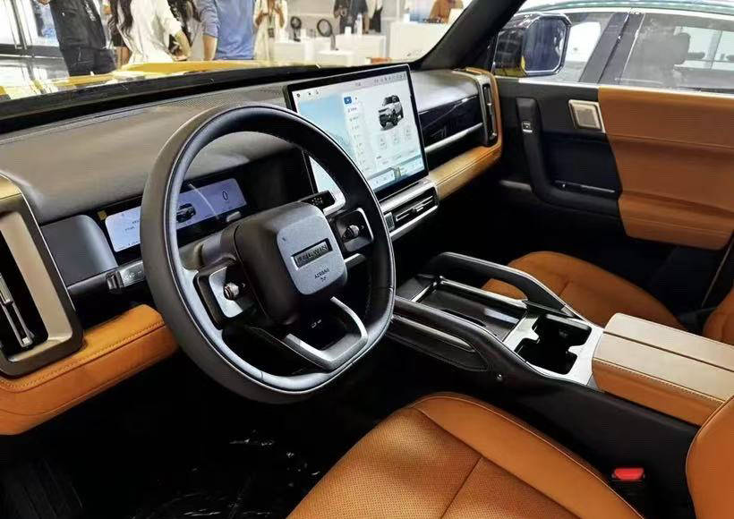 國產(chǎn)\"真衛(wèi)士\"來了?奇瑞風(fēng)云X3L硬派登場,重塑輕越野市場