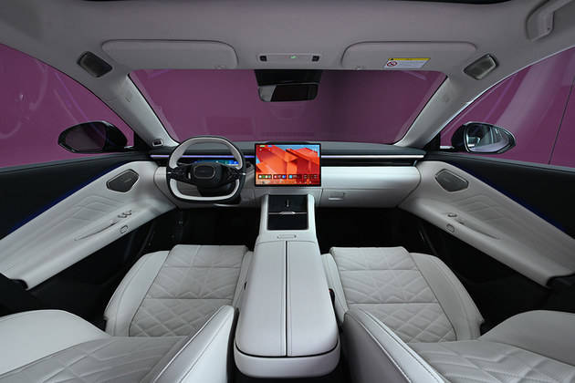 四驅(qū)+激光雷達的領(lǐng)克10 EM-P 安全無死角