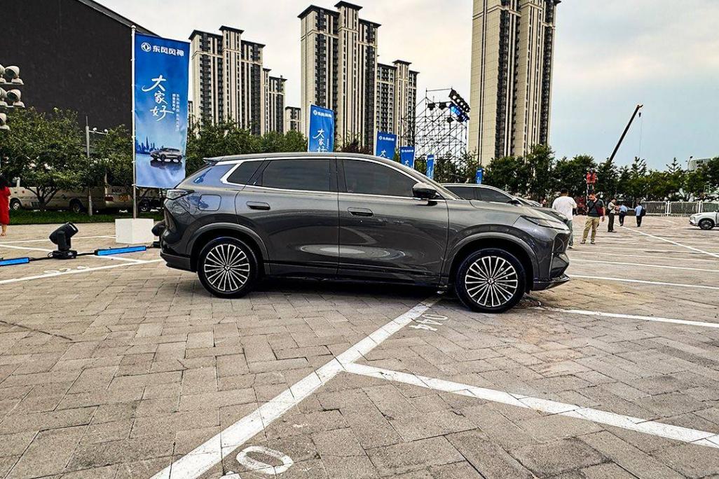 12.99萬元起,軸距2米9的平民SUV,東風風神L8硬核預售