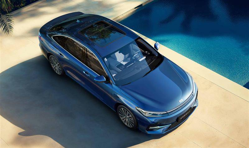 面面俱到的全能中級插混轎車,吉利銀河A7限時8.18萬起