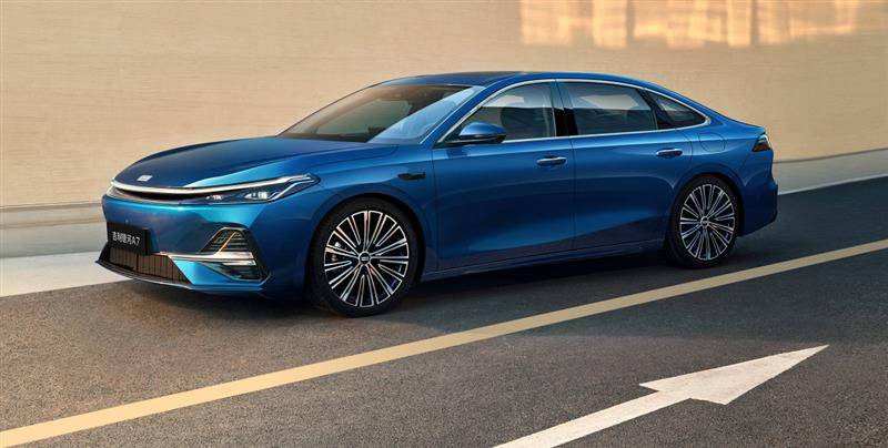 面面俱到的全能中級插混轎車,吉利銀河A7限時8.18萬起