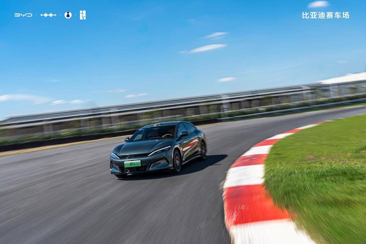 比亞迪全地形賽車場(chǎng)開(kāi)業(yè),一站體驗(yàn)極致駕控
