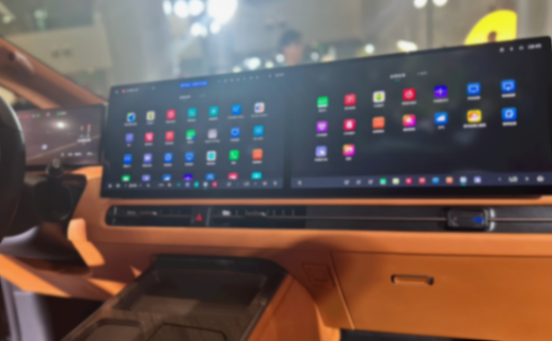 魏牌高山,成為9月高端MPV市場的車型銷量冠軍,讓本就混戰(zhàn)正酣的市場競爭愈發(fā)激烈 又有后來者,改變高端MPV市場格局