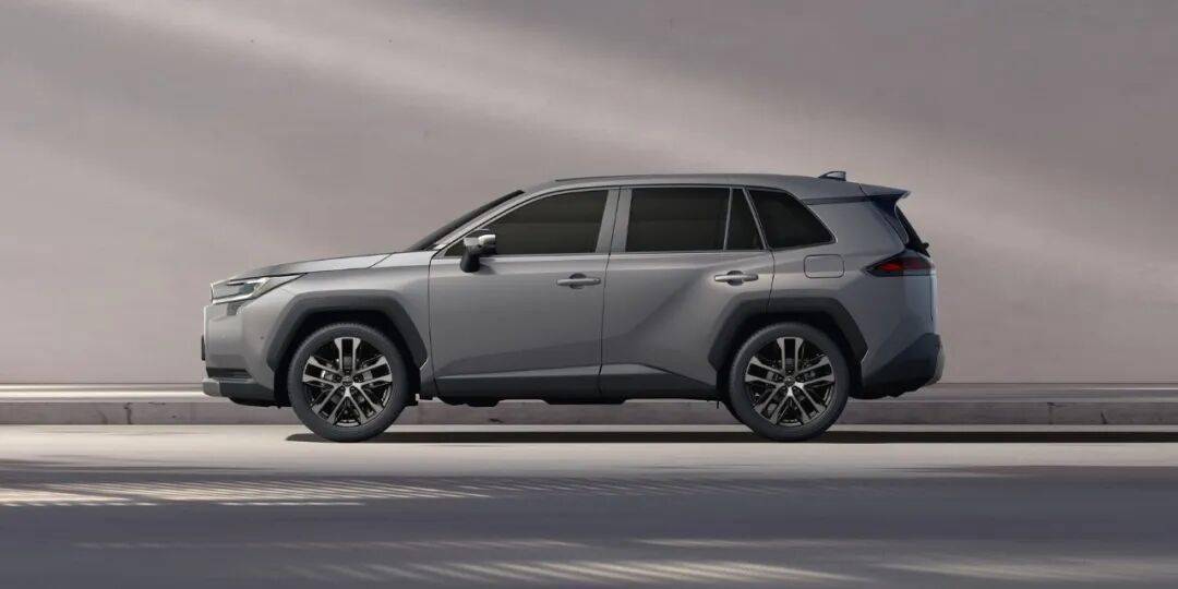 第六代RAV4廣州車(chē)展上市,一汽豐田榮放和廣汽豐田威蘭達(dá)誰(shuí)更好看?